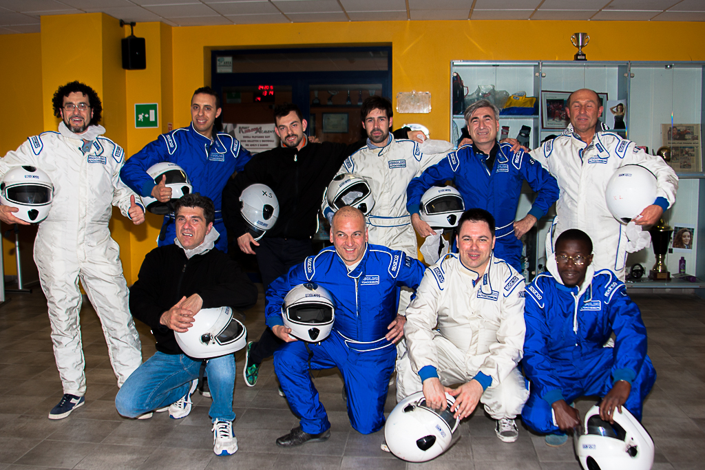 2015-05-23 Album Foto Gara Kart Tra Amici Della Kizomba  Kartodromo Indoor EKART Castrezzato (BS)