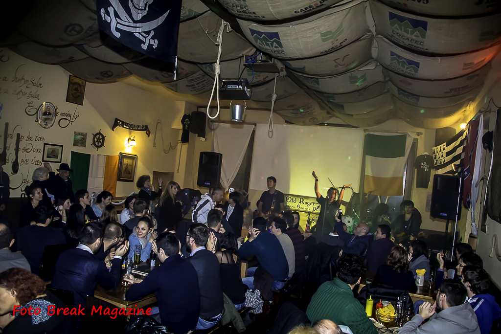 2015-11-21 Album Foto Post Produzione Serata Rock Coast To Coast Live Band Old Roger Pub