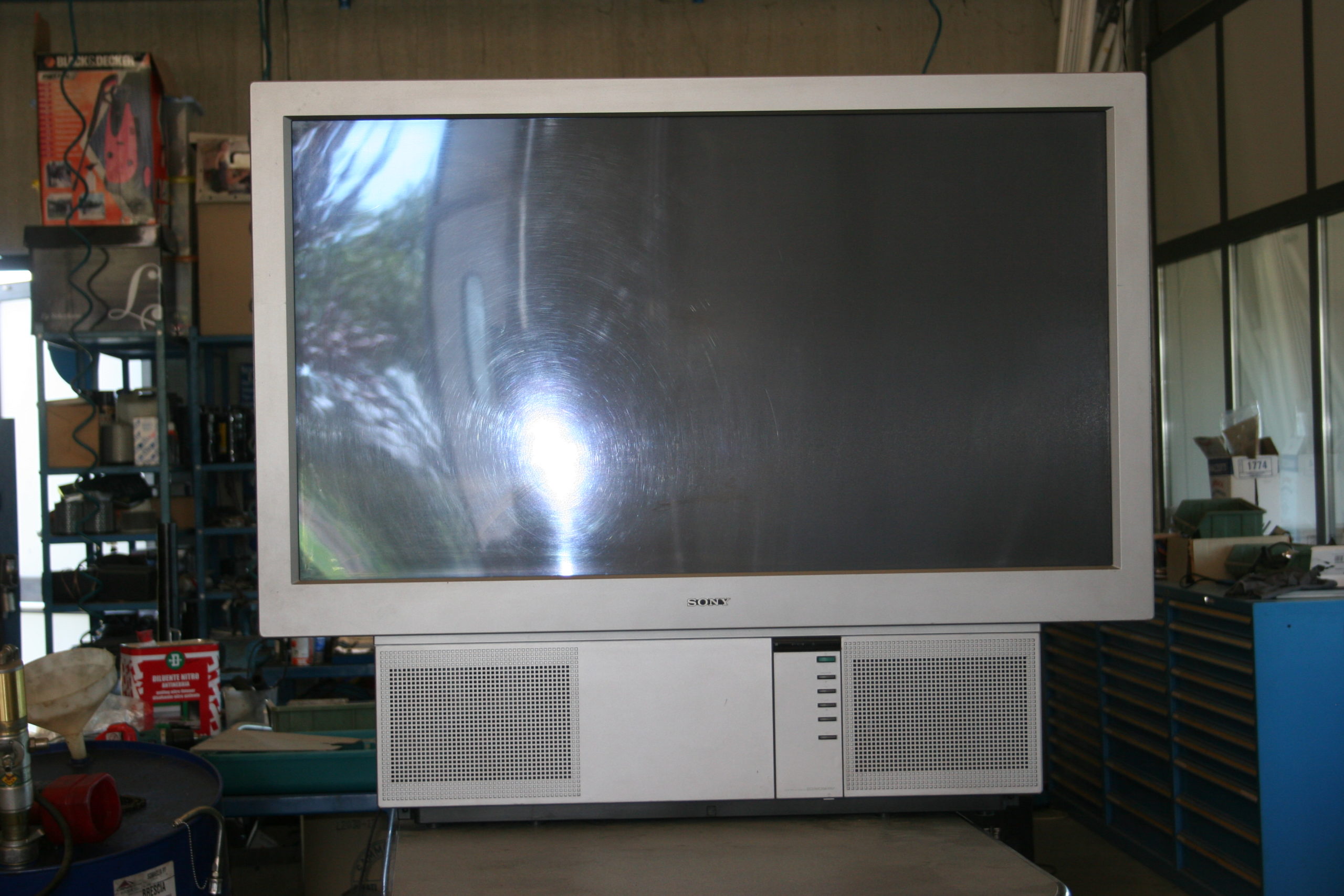 VENDO TV SONY 50″ RETRO PROIETTORE € 150.00