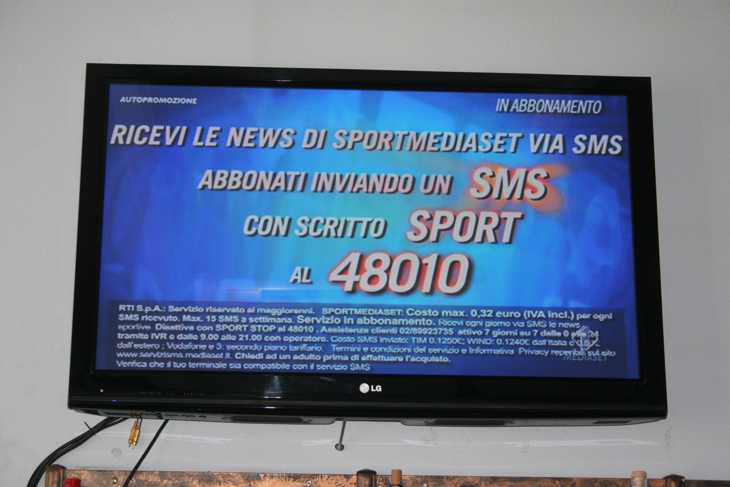 VENDO TV LG  50″  € 400.00