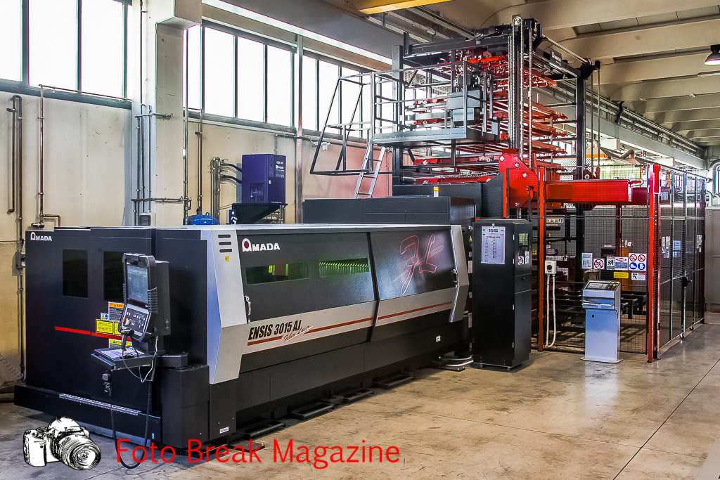 Sermec Srl Reparto Taglio e Incisione Laser  Ad Alta Precisione